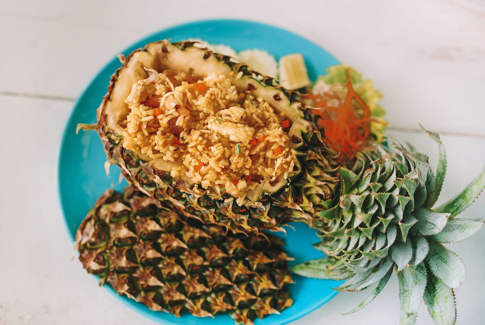 多部门联合执法 一举查扣16艘违反休渔规定船舶