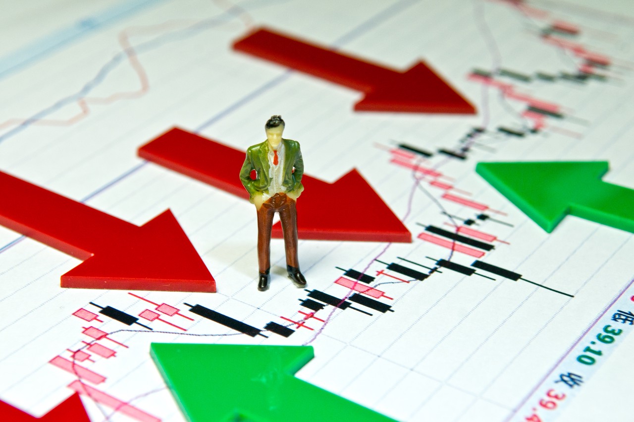 景顺Q2持仓概况：英伟达(NVDA.US)超越微软(MSFT.US)成最大重仓股 科技股依然受青睐 医药股遭减持
