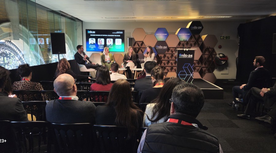 甲骨文(ORCL.US)云部门裁员以应对AI支出压力